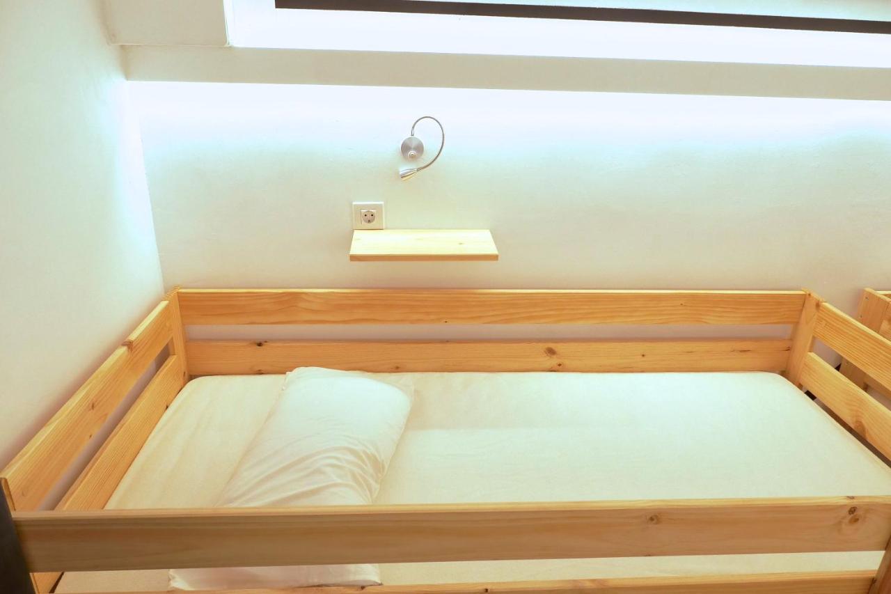 Guitar Hostel Більбао Екстер'єр фото