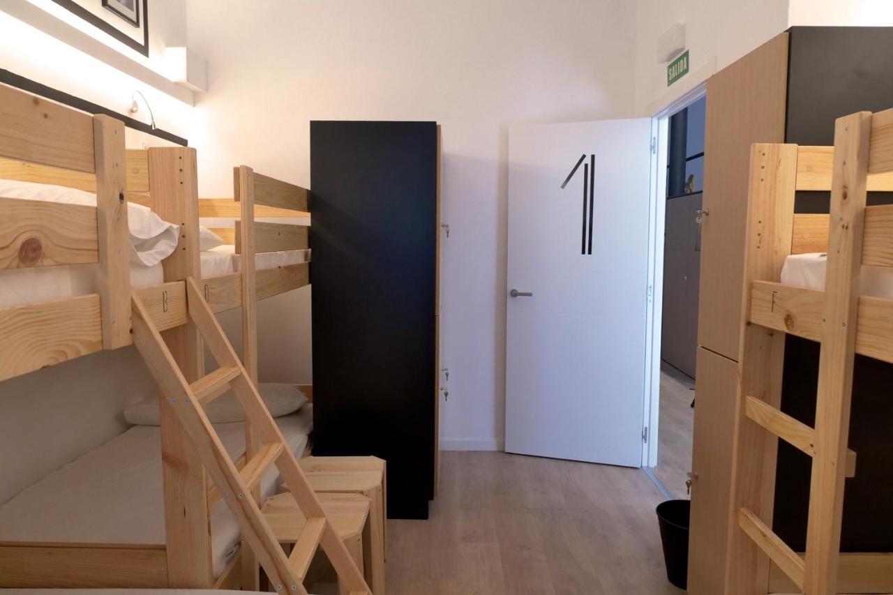 Guitar Hostel Більбао Екстер'єр фото