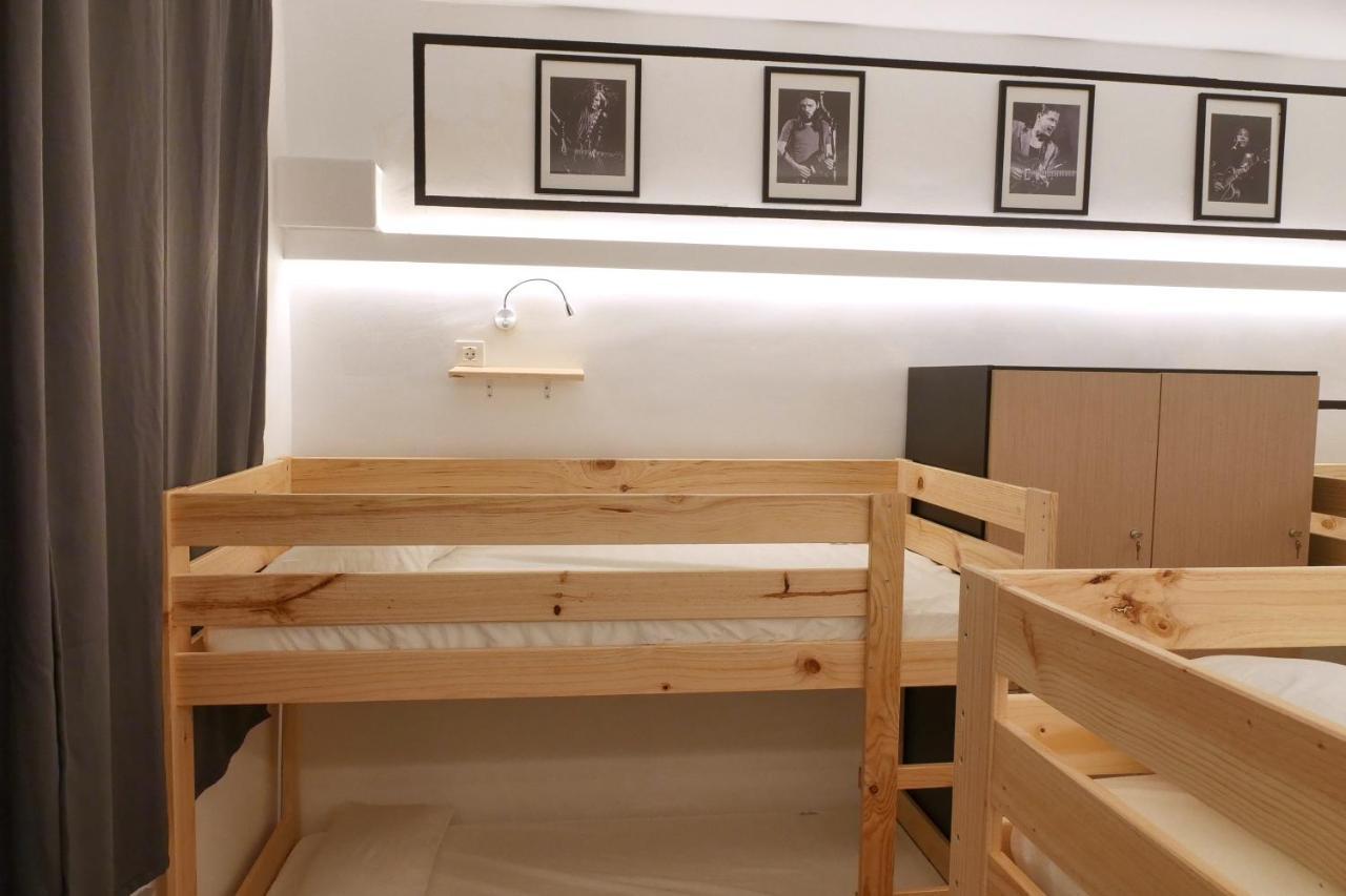 Guitar Hostel Більбао Екстер'єр фото