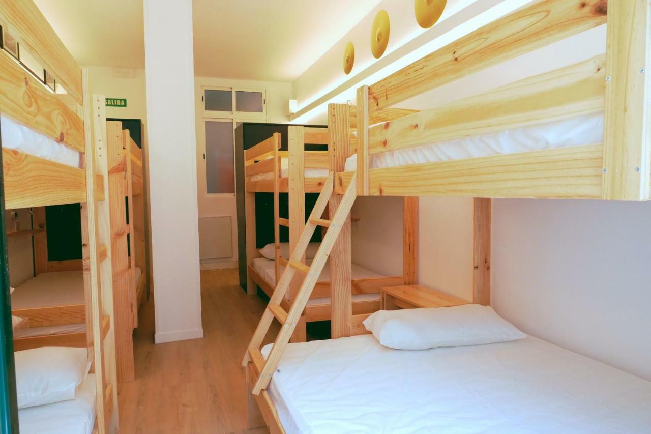 Guitar Hostel Більбао Екстер'єр фото