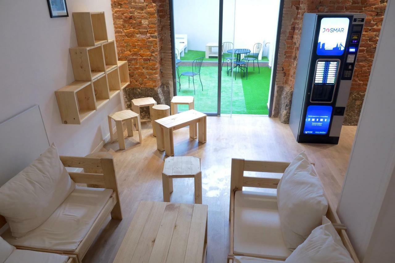 Guitar Hostel Більбао Екстер'єр фото
